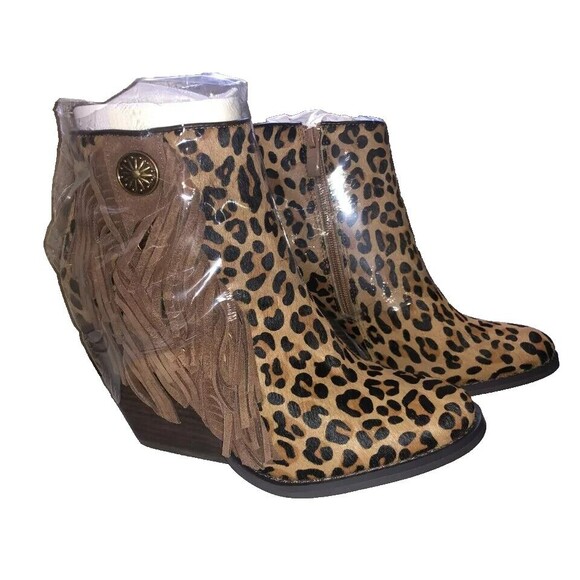 Very Volatile Los Angeles Laine Leopard boot‎ Women’s 6.5  USED - Picture 2 of 4